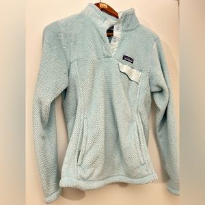 Like new Patagonia retool fleece half-snap pullover size small, powder blue